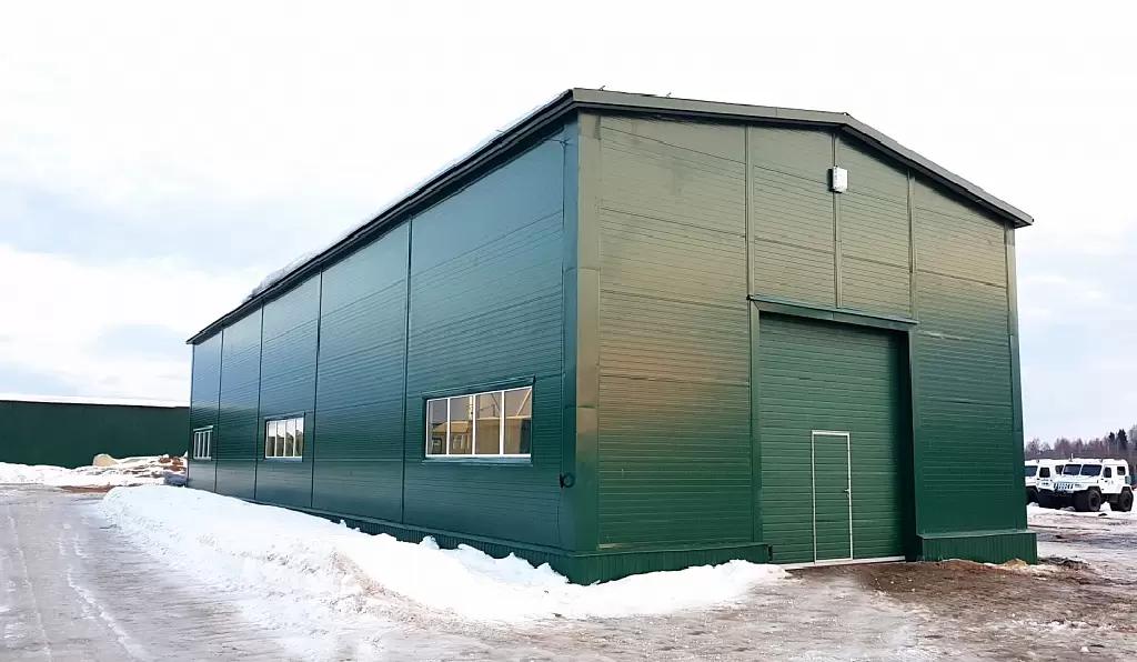 Быстро возводимые ангары из сэндвич панелей.