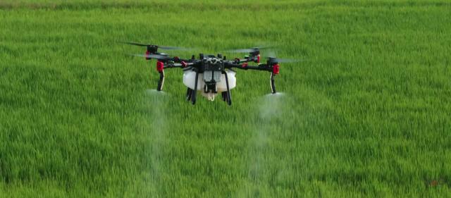 Сельскохозяйственный дрон-опрыскиватель XAG  P100 pro