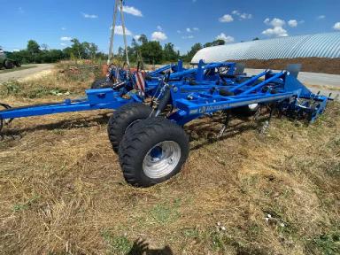 ПРОДАЕТСЯ б/у многоцелевой культиватор VECTOR 460 Kockerling