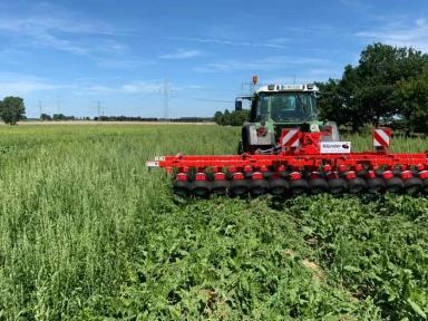 КУЛЬТИВАТОР ДЛЯ СВЕКЛЫ: такого вы еще не видели...