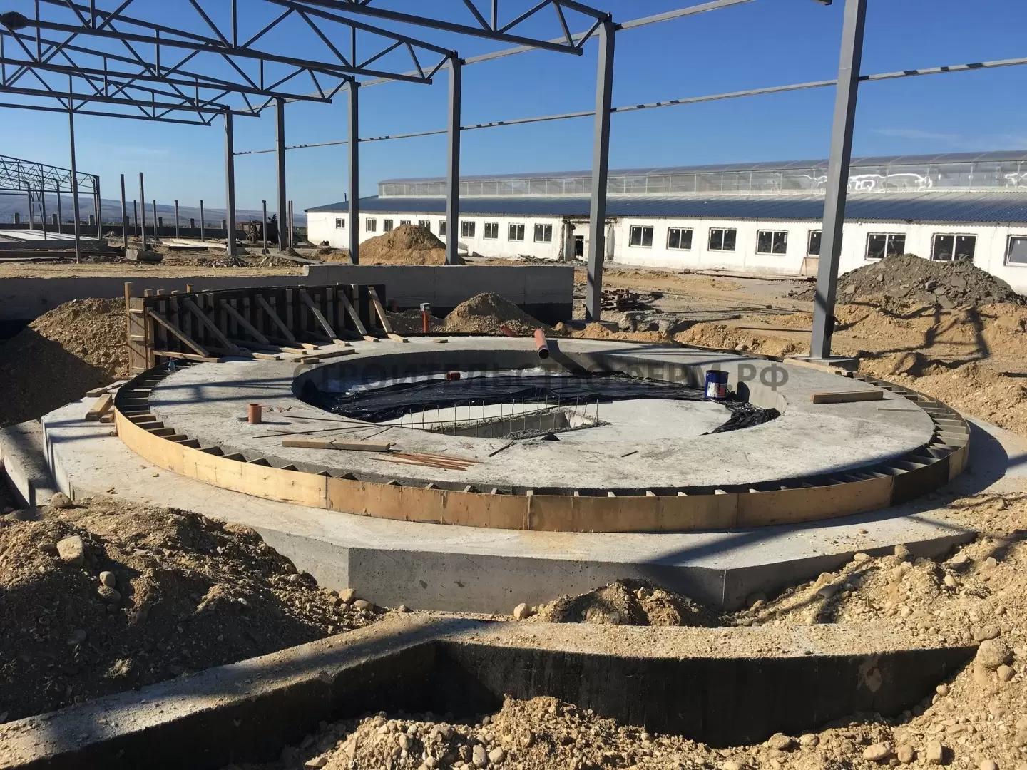 СТРОИТЕЛЬСТВО ДОИЛЬНОГО ЗАЛА "КАРУСЕЛЬ".