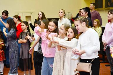 «Август» провел новогодние елки в Вурнарах