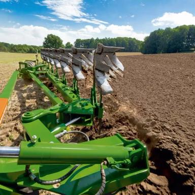 Перьевой или сплошной отвал плуга: какой выбрать?