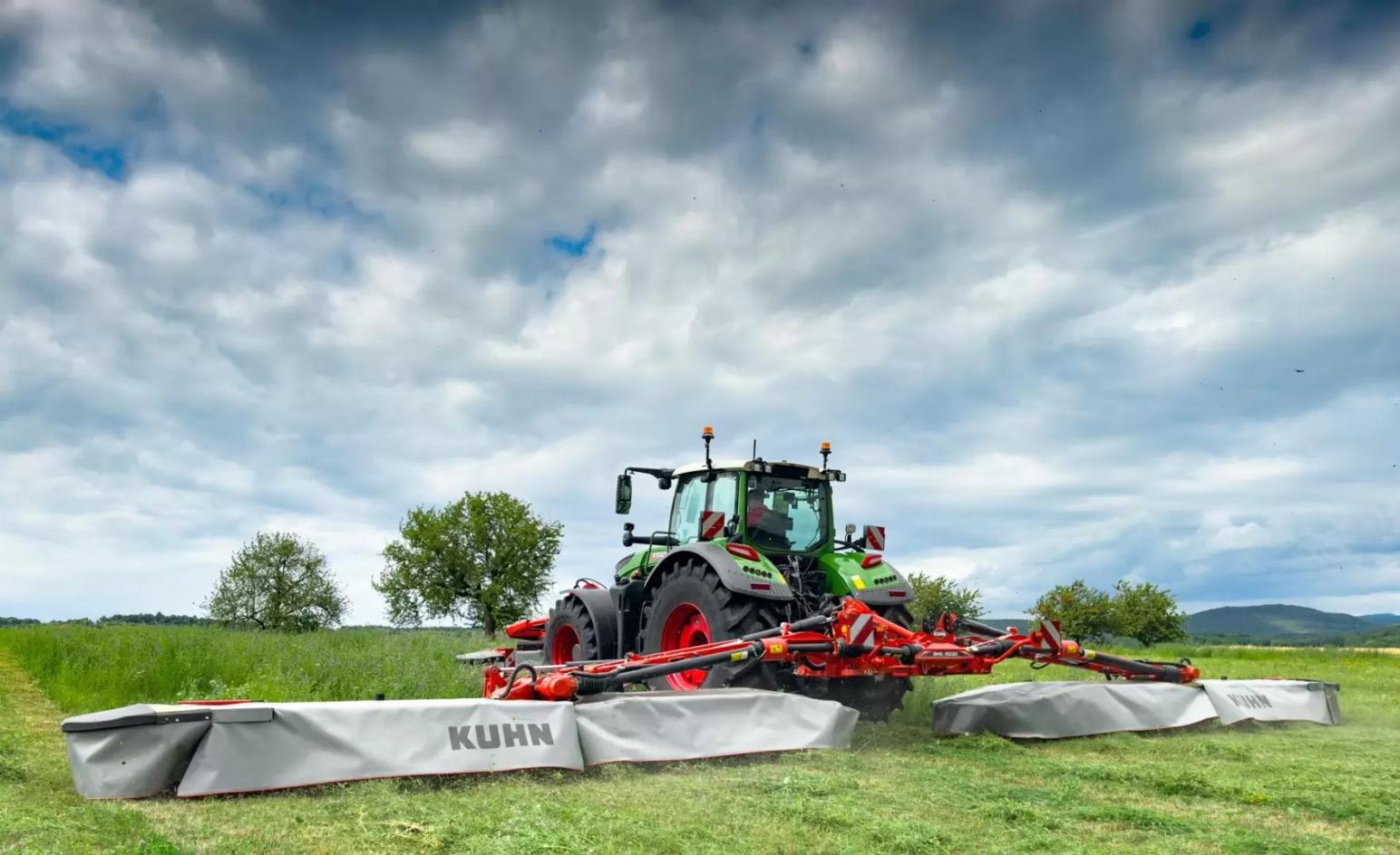 Гигантский триплекс от KUHN: косилка GMD 15030 с захватом 14,5 м…