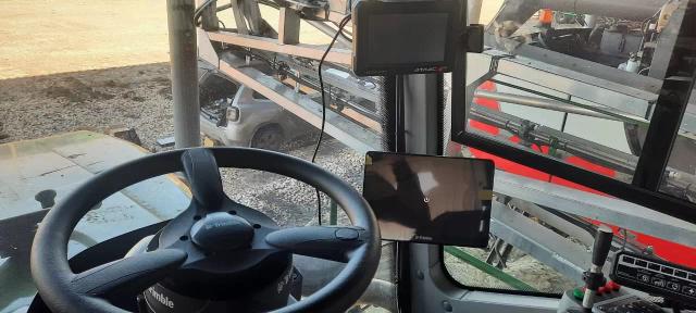 Опрыскиватель Барс и система автовождения Trimble