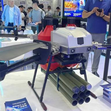 Мы присутствовали на  Всемирной выставке квадрокоптеров (дронов) в Китае.