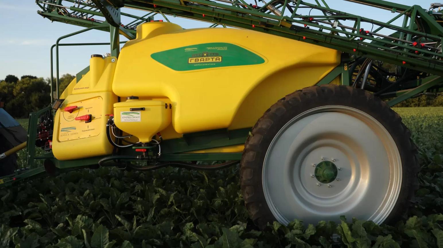 Опрыскиватель прицепной штанговый | Гварта-8