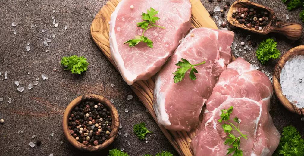 Экспорт свинины снизился почти на четверть