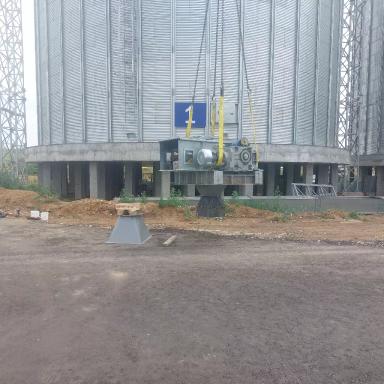 Строительство по перевалке насыпных грузов.