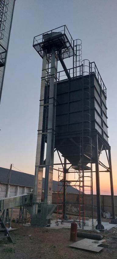 Строительство по перевалке насыпных грузов.