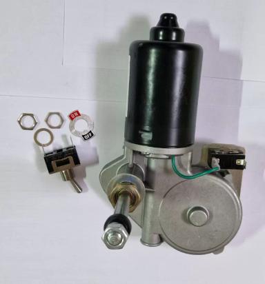 Моторедуктор стеклоочистителя на трактора