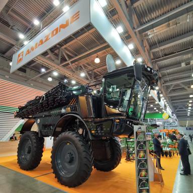 Самоходный опрыскиватель: как выбрать клиренс?