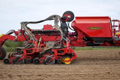 НОВАЯ СЕЯЛКА ОТ VADERSTAD: универсальный боец Proceed...