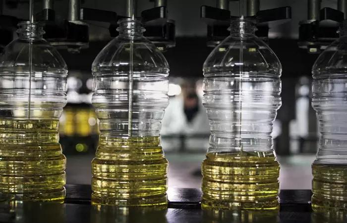 Минсельхоз РФ обнуляет пошлины на экспорт подсолнечного масла и шрота в октябре