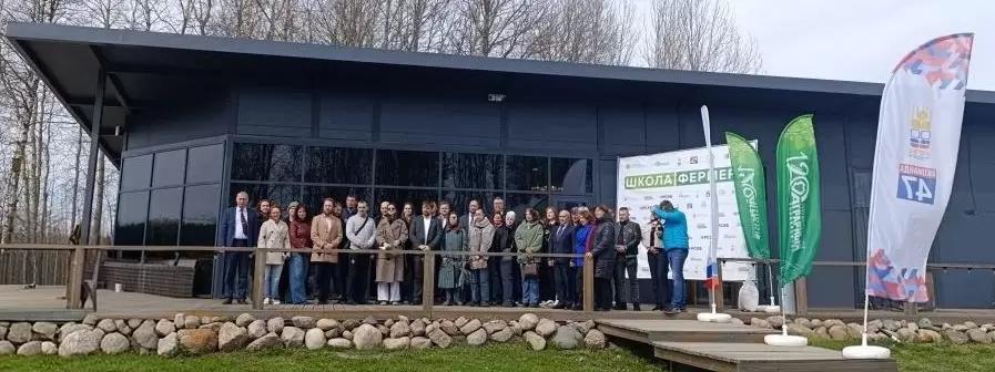 Поддержим словом, поможем делом