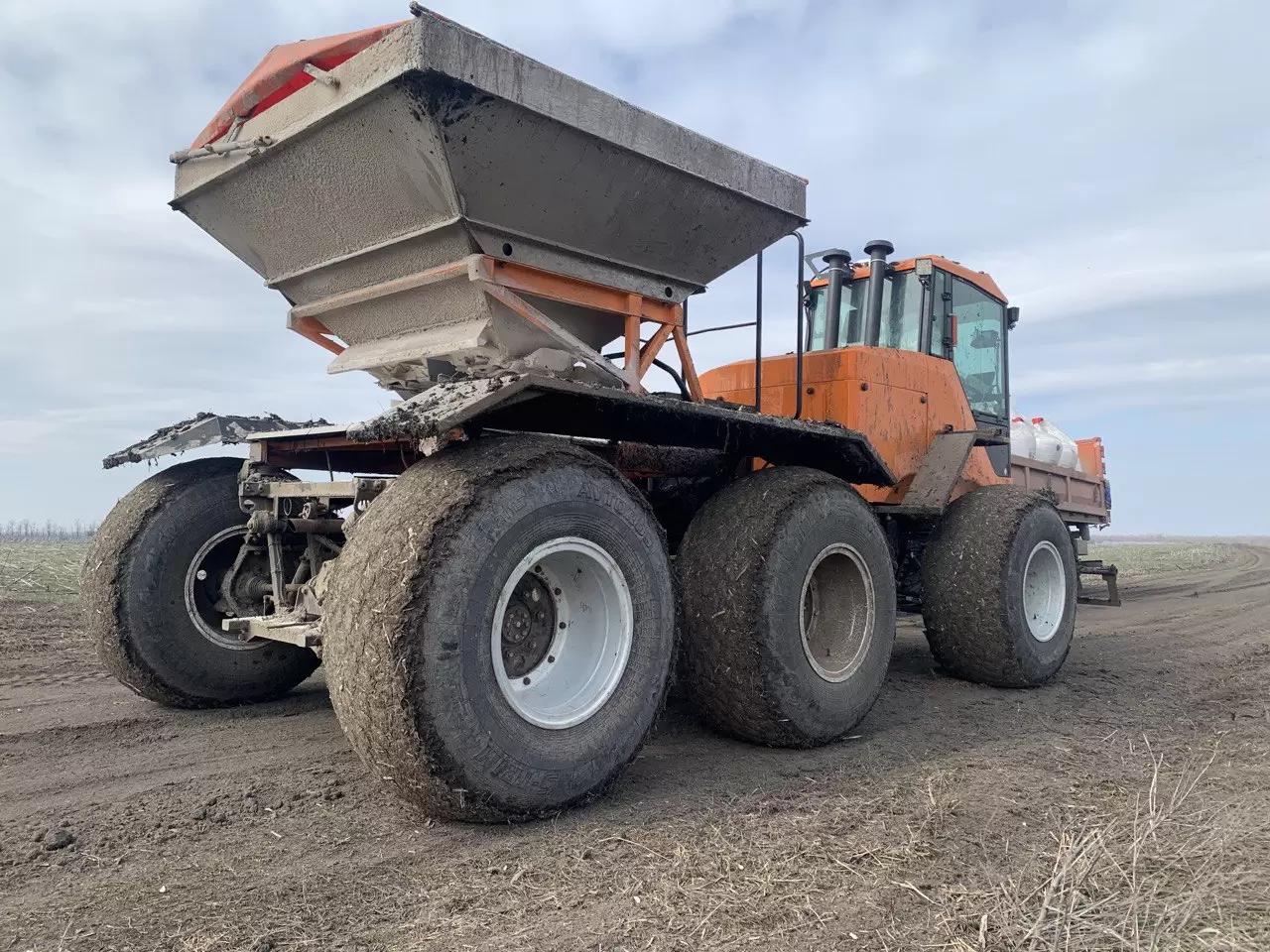 Дифференцированное внесение и разбрасыватель Туман