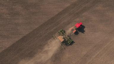 Трактор Кировец К 743 М и Autopilot Trimble - точные работы круглый год