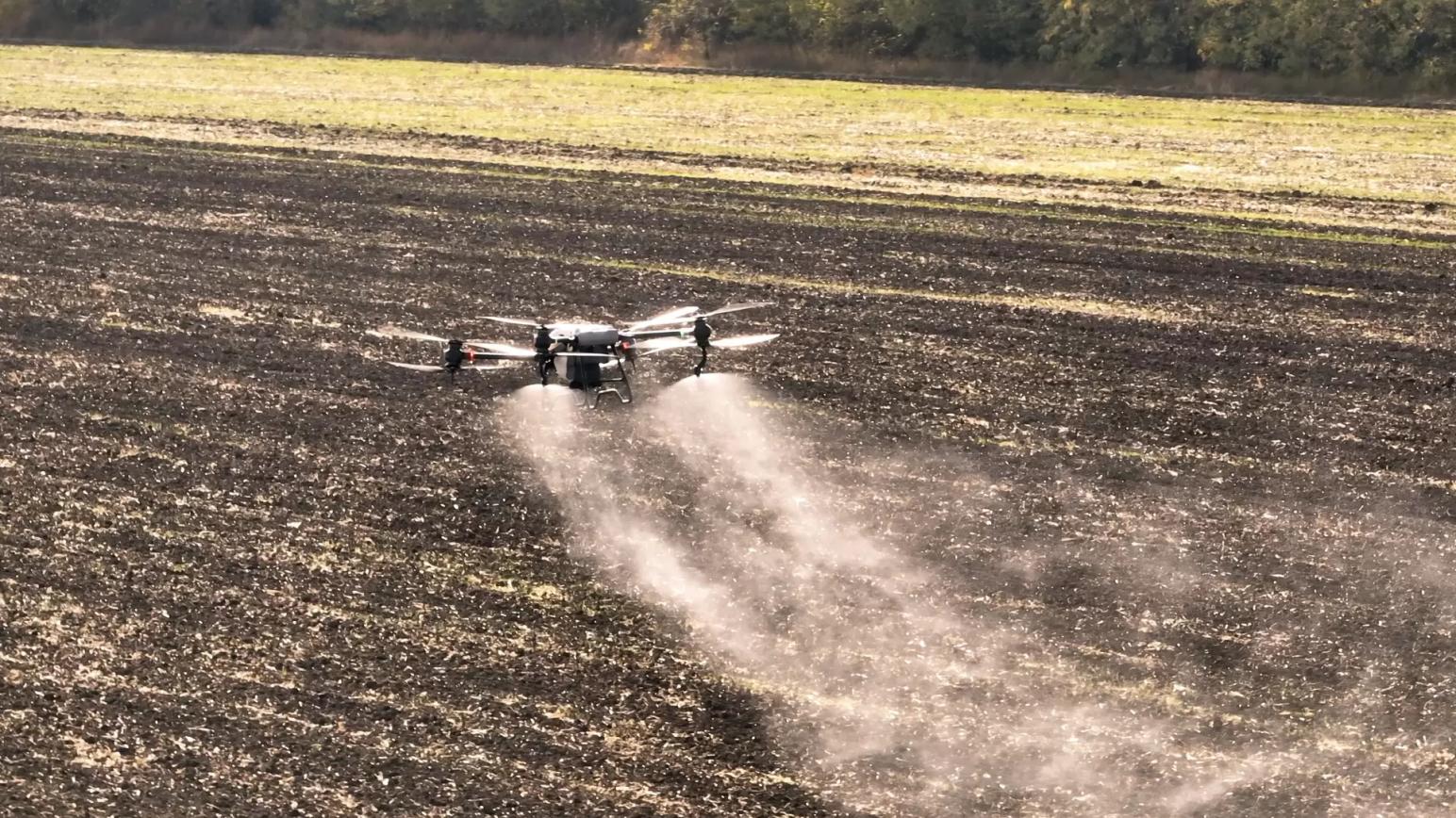 DJI – растворные узлы и прицепы для перевозки дронов