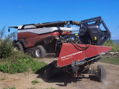 Ростсельмаш тестируют новый гибридный комбайн H820 мощностью 510 л/с!