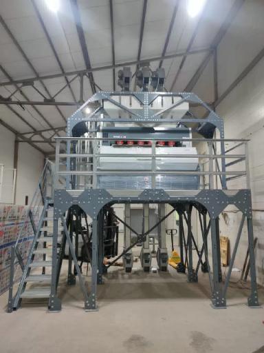 Строительство по перевалке насыпных грузов.