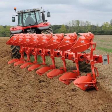 Перьевой или сплошной отвал плуга: какой выбрать?