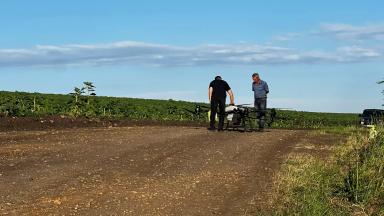 дрон DJI Agras T40 - обзор прицепа для перевозки и растворного узла