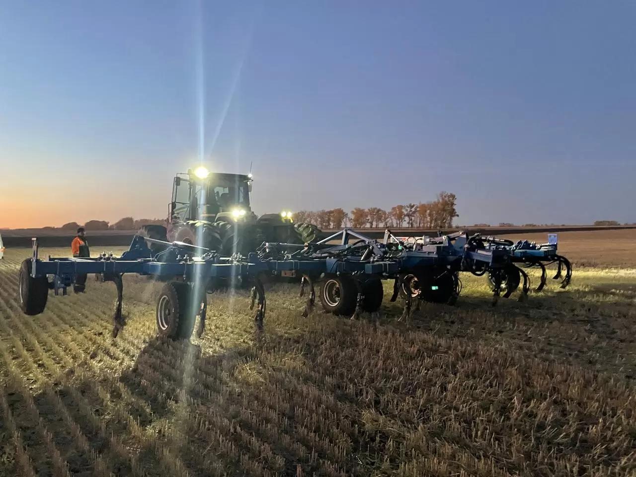 Культиватор-агрегат для внесения безводных аммиачных удобрений АМИЧ -12