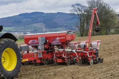 Весенний сев 2025 - готовимся к новому сезону. Выбираем сеялку Kverneland