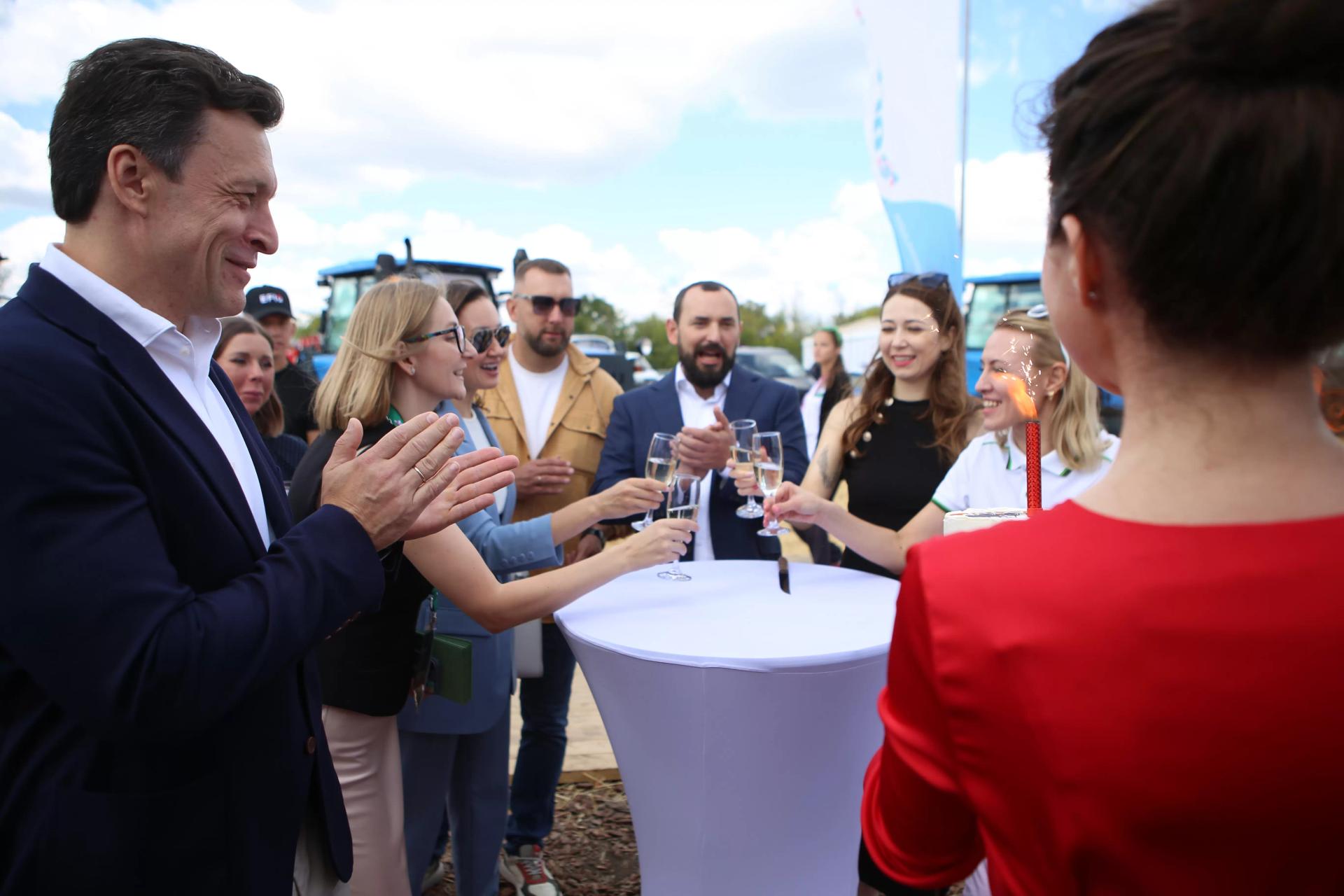 АГРОДИЛЕР ГОДА - это аналитический проект, который призван отметить дилерские