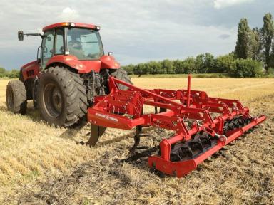 Чизельный плуг-глубокорыхлитель: как выбрать и на что обратить внимание?