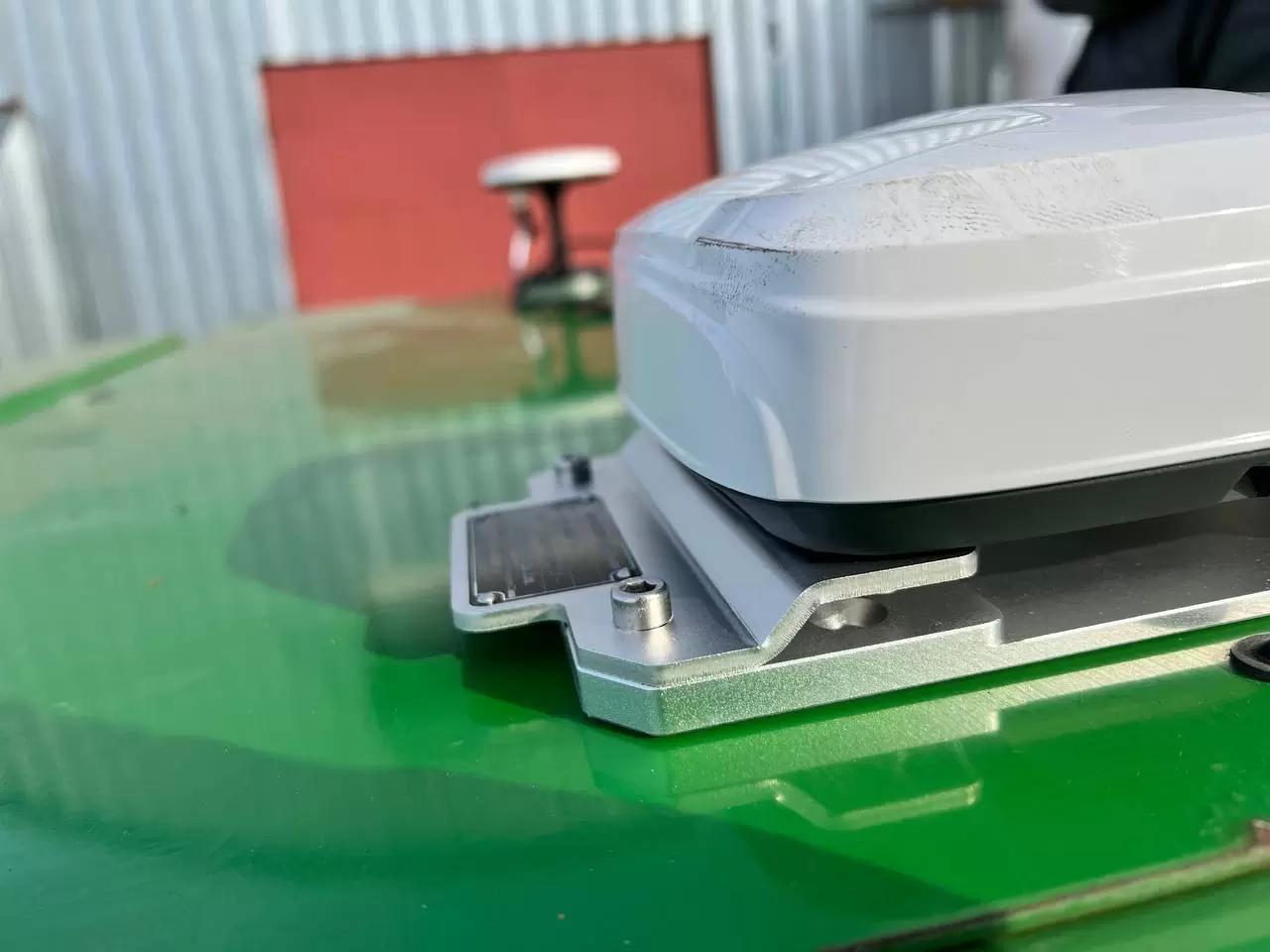 Навигация МАХ на трактора John Deere. Качественная бюджетная навигация.