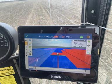 Дифференцированное внесение и разбрасыватель Туман