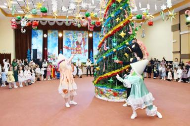 «Август» провел новогодние елки в Вурнарах