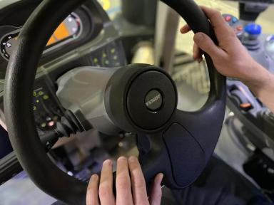 Fendt: особенности рулевого колеса гусеничных тракторов