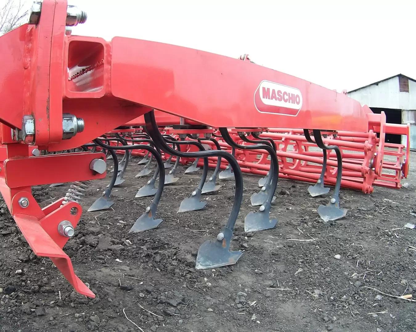 Предпосевной культиватор: как выбрать стрельчатую лапу?