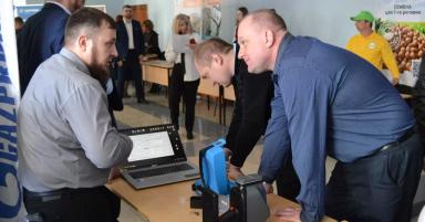 Пособие по выживанию под санкциями: что говорят поставщики сельхозтехники?