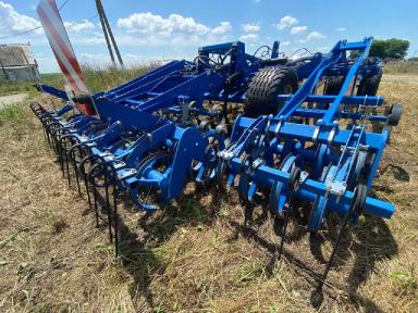 ПРОДАЕТСЯ б/у многоцелевой культиватор VECTOR 460 Kockerling