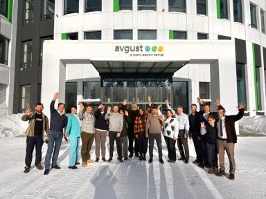 Агроблогеры посетили НИЦ «Августа» в Черноголовке