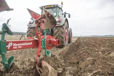 Предплужники или углоснимы: что поставить на оборотный плуг?