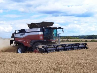 Ростсельмаш тестируют новый гибридный комбайн H820 мощностью 510 л/с!