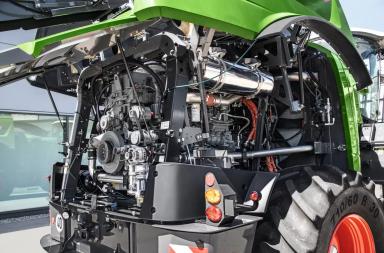Кормоуборочный комбайн Fendt Katana 850: мощность лишней не бывает