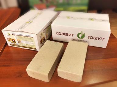 Кормовая добавка витаминно-минеральная на основе соли. Брикет 4 кг.