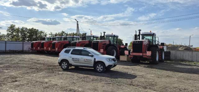 Трактора РСМ 2400 и автопилот Trimble. Точность работы до 2см