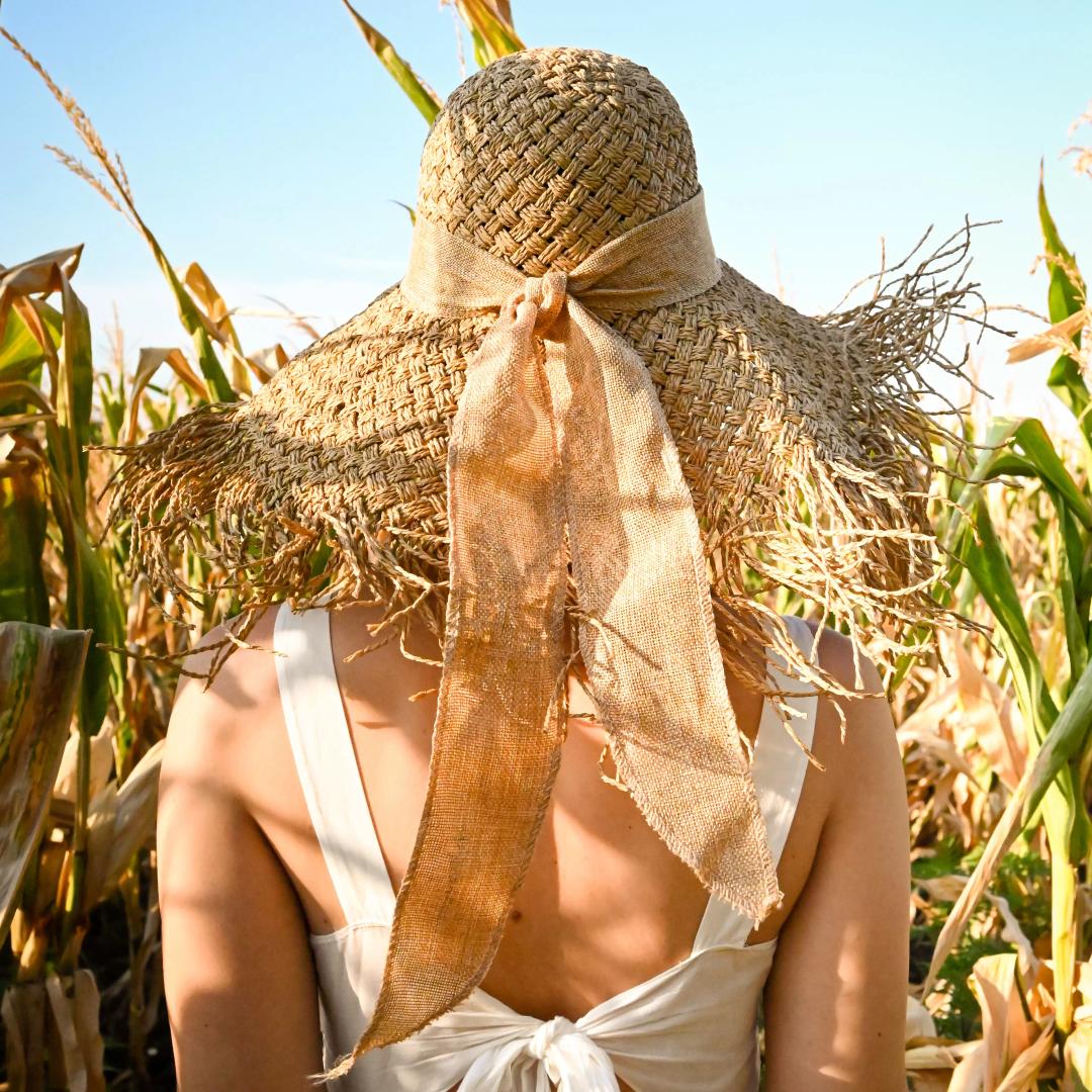 На земле все просто. Сеешь — растет. Заботишься — приносит. И так же с