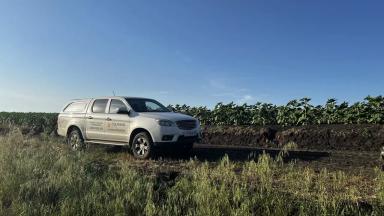 дрон DJI Agras T40 - обзор прицепа для перевозки и растворного узла