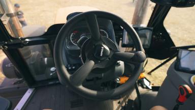 Опрыскиватель UX 11201 Super от AMAZONE, трактор Ensign и автопилот Trimble