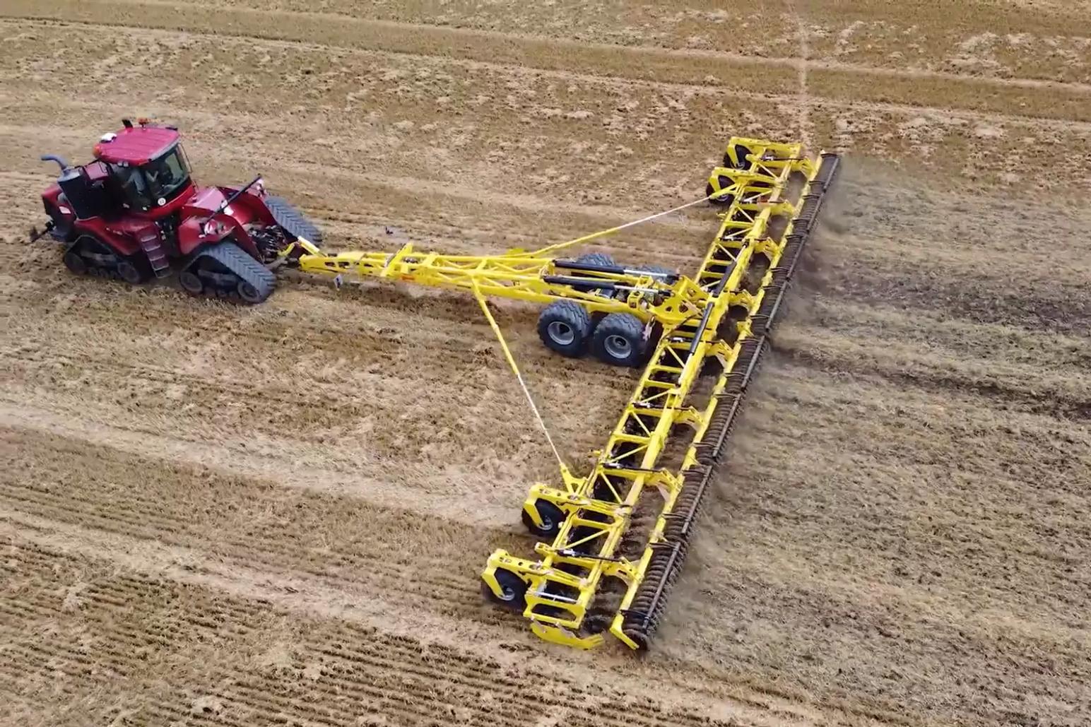 БОРОНА-ГИГАНТ: Bednar испытали лущильник с захватом18м!