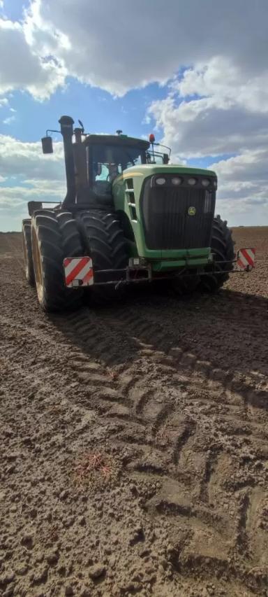 Трактор John Deere и навигация МАХ