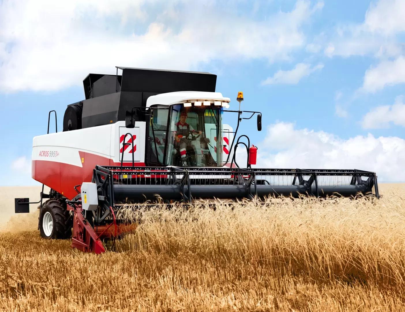 Ростсельмаш и экспорт: очередная партия комбайнов уже в полях Египта