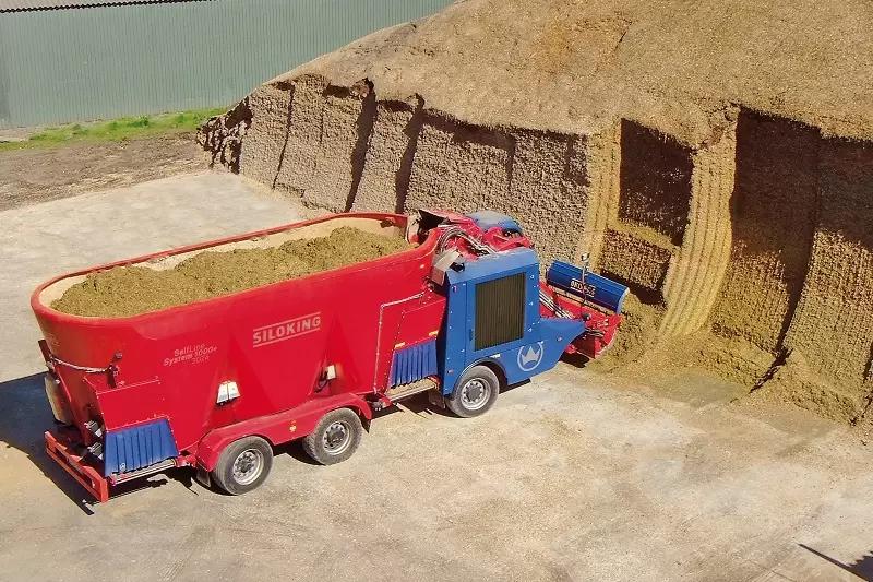 Самоходный кормораздатчик: на что обратить внимание при выборе?